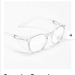 Stoggles eye protection, wore twice! Selling because I got the square ones